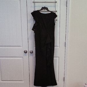 Elegant Black Maxi Sheath Dress with Flutter Cap Sleeves